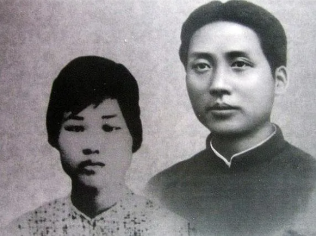 【HEF黨建小課堂100講】第四十九講：這些信在墻壁中藏了52年，毛主席生前從未收到……(圖3)