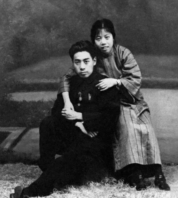 【HEF黨建小課堂100講】第五十二講：“何日相聚？念、念、念、念！”左權(quán)給妻女的最后一封家書……(圖9)
