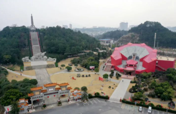 【HEF黨建小課堂100講】第六十二講：一口井里有100多紅軍戰(zhàn)士遺骸，他們犧牲時只有15至25歲！(圖8)